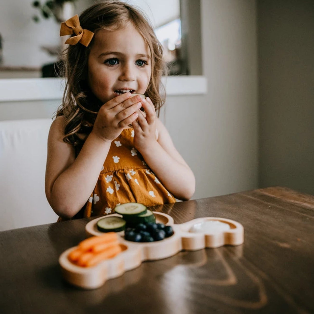 Children's Wooden Plates Timber Child Lifestyle